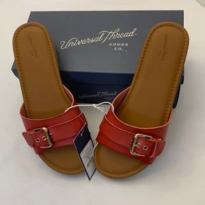 Universal Thread Goods co. Red/kora ultimate comfort 8.5 flat sandal.